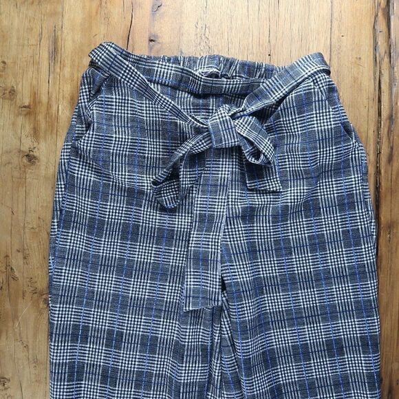 BLACK BLUE & WHITE PLAID POLYESTER PANTS WITH WAIST TIE & POCKETS SIZE MEDIUM - Picture 2 of 7